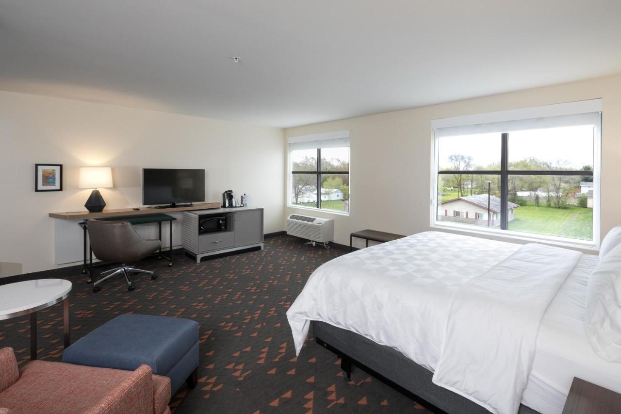 Holiday Inn & Suites Detroit - Troy By Ihg Экстерьер фото