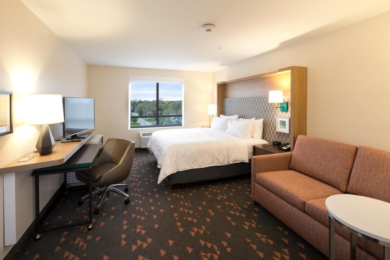 Holiday Inn & Suites Detroit - Troy By Ihg Экстерьер фото