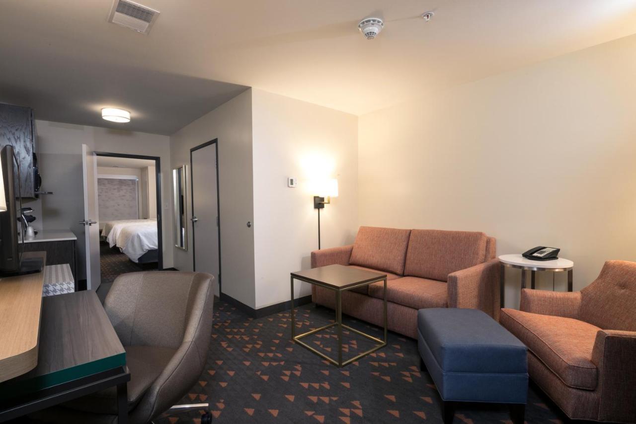 Holiday Inn & Suites Detroit - Troy By Ihg Экстерьер фото