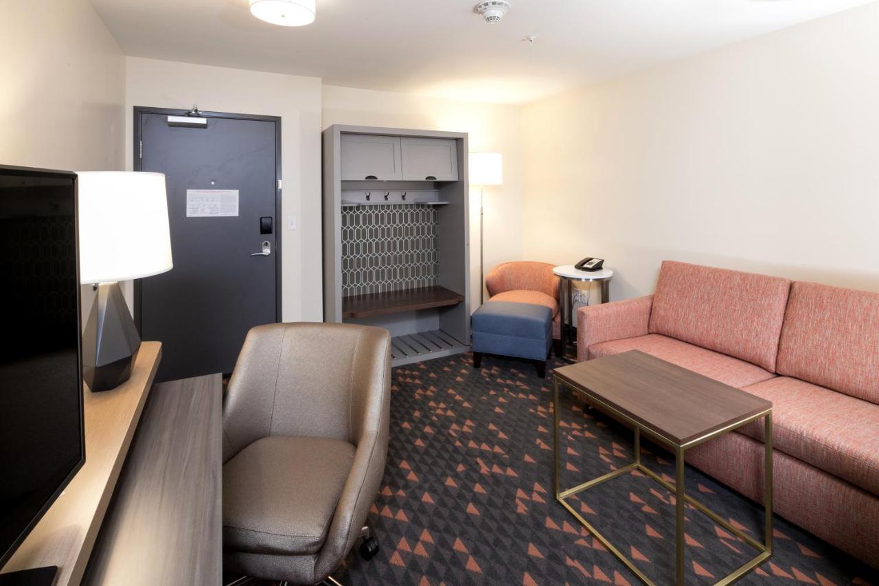 Holiday Inn & Suites Detroit - Troy By Ihg Экстерьер фото