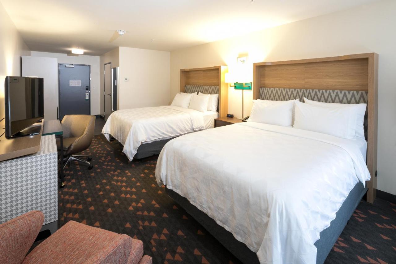 Holiday Inn & Suites Detroit - Troy By Ihg Экстерьер фото