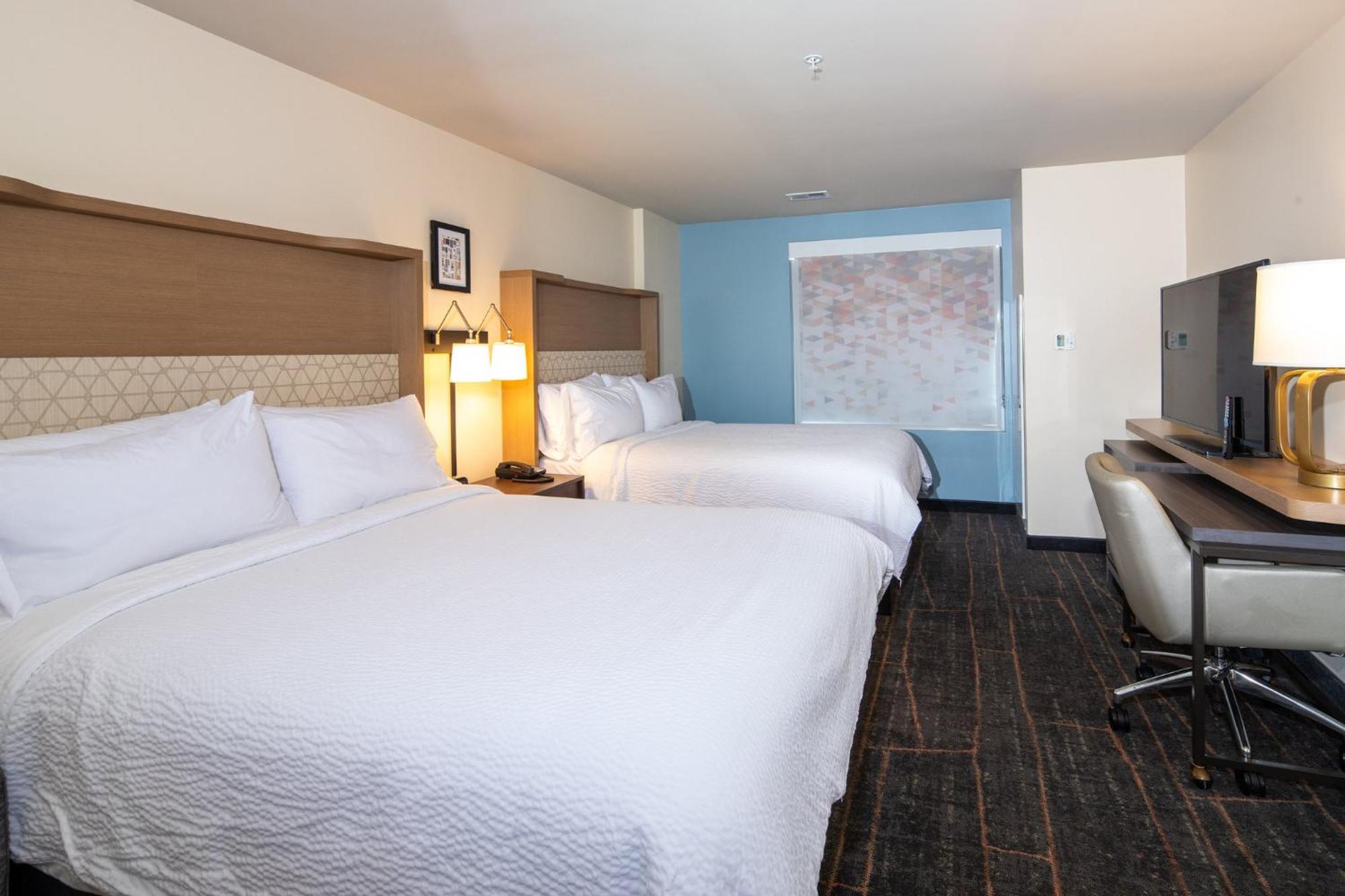 Holiday Inn & Suites Detroit - Troy By Ihg Экстерьер фото