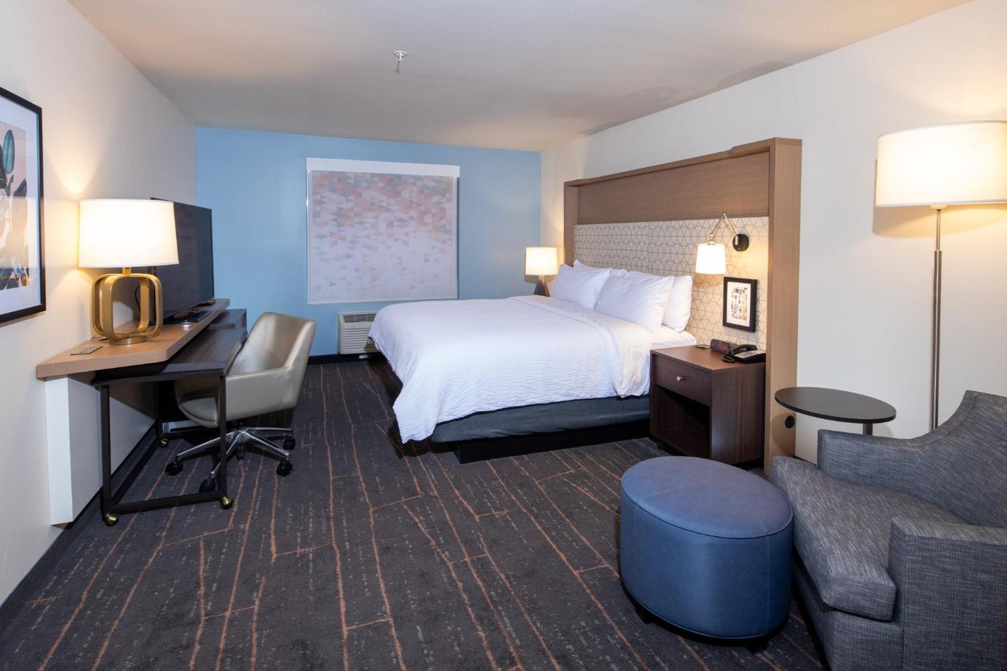 Holiday Inn & Suites Detroit - Troy By Ihg Экстерьер фото