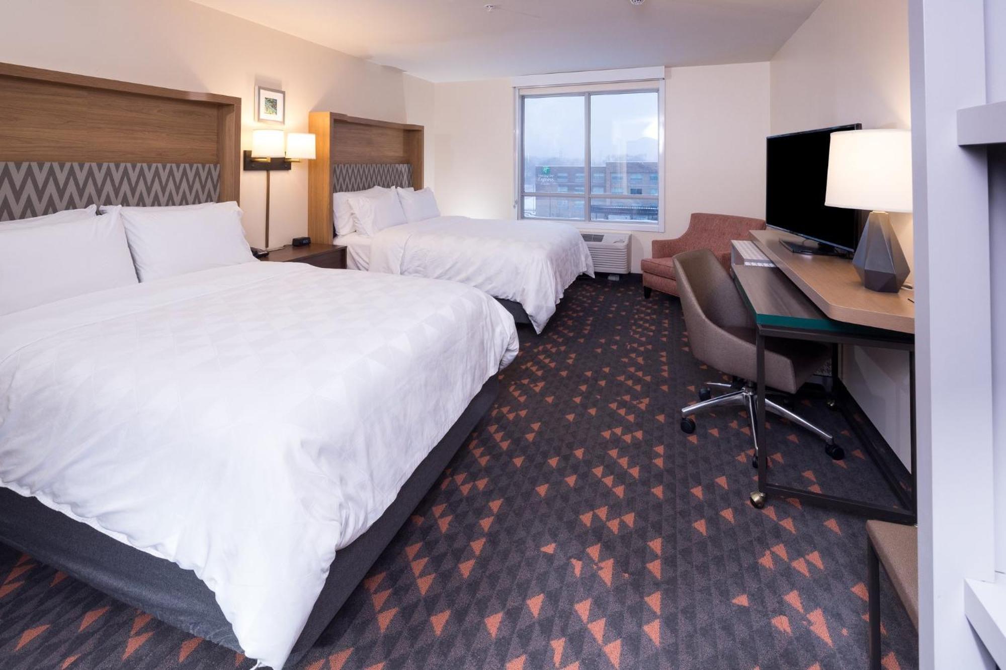 Holiday Inn & Suites Detroit - Troy By Ihg Экстерьер фото