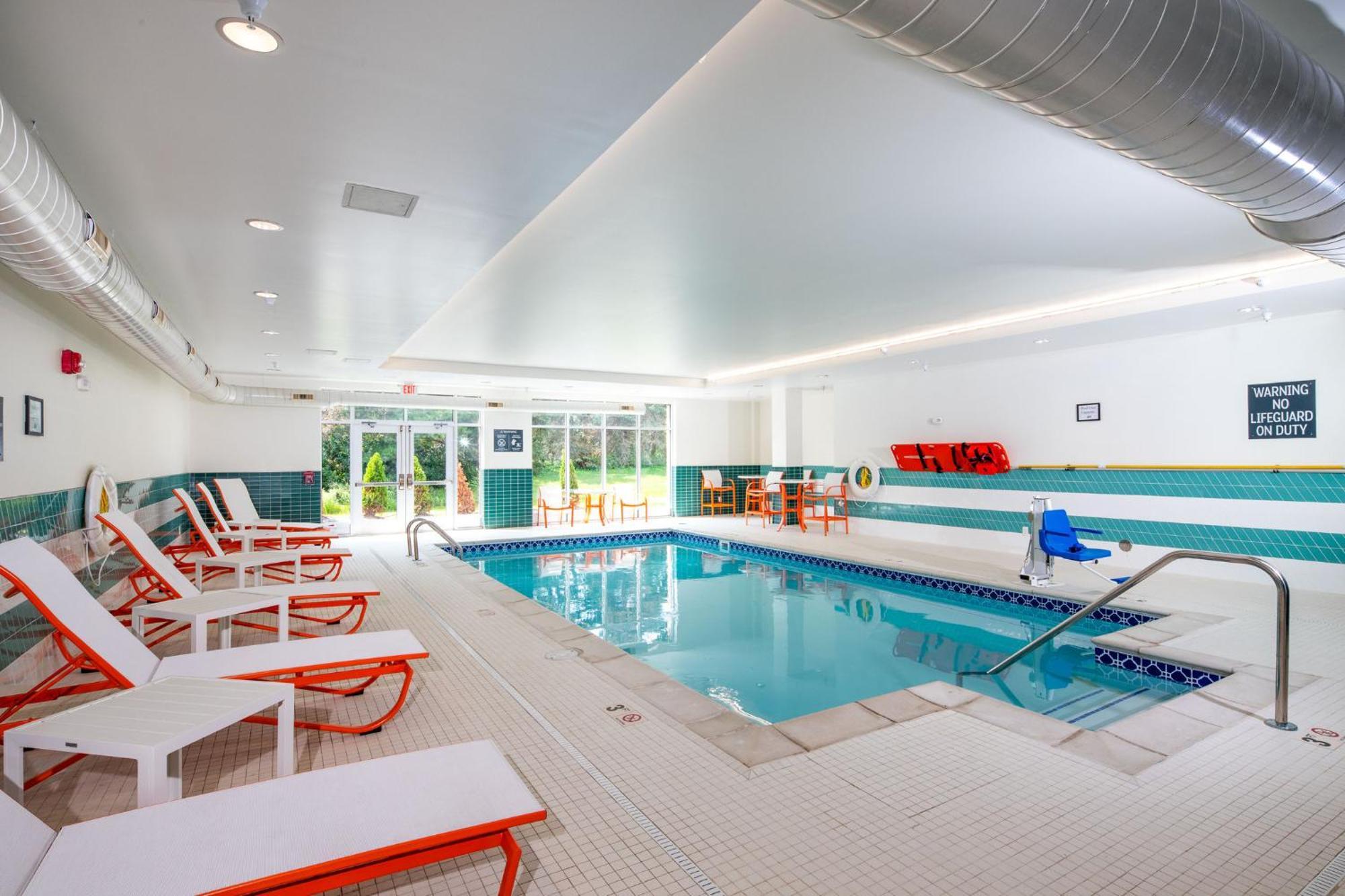 Holiday Inn & Suites Detroit - Troy By Ihg Экстерьер фото