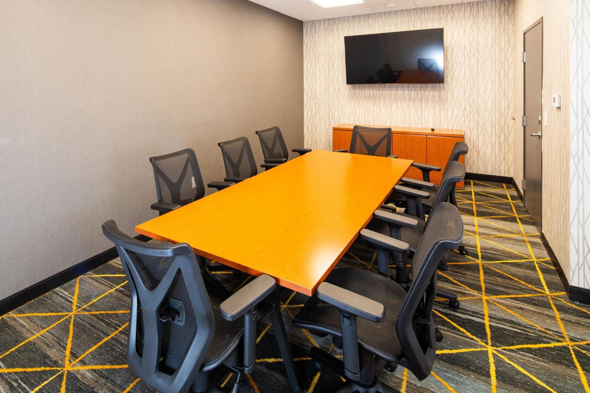 Holiday Inn & Suites Detroit - Troy By Ihg Экстерьер фото